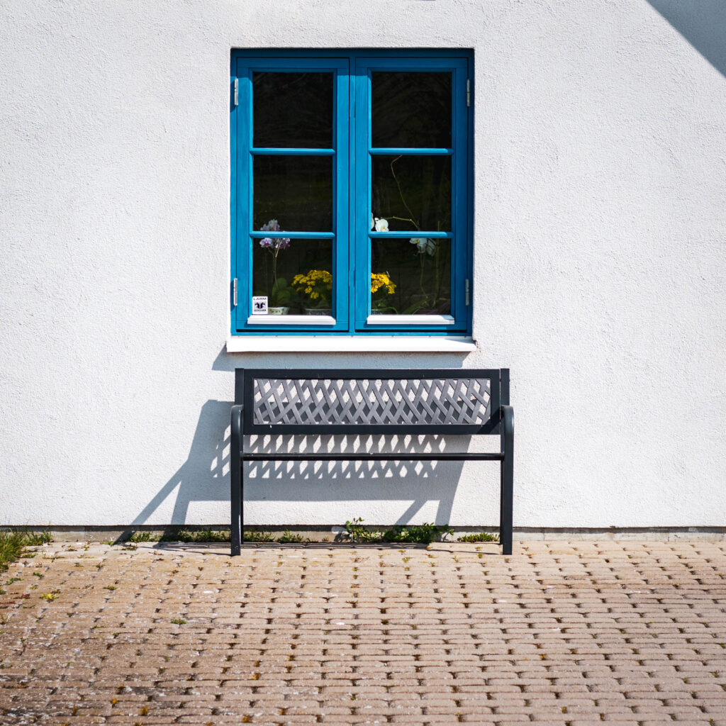Banc sous la fenêtre